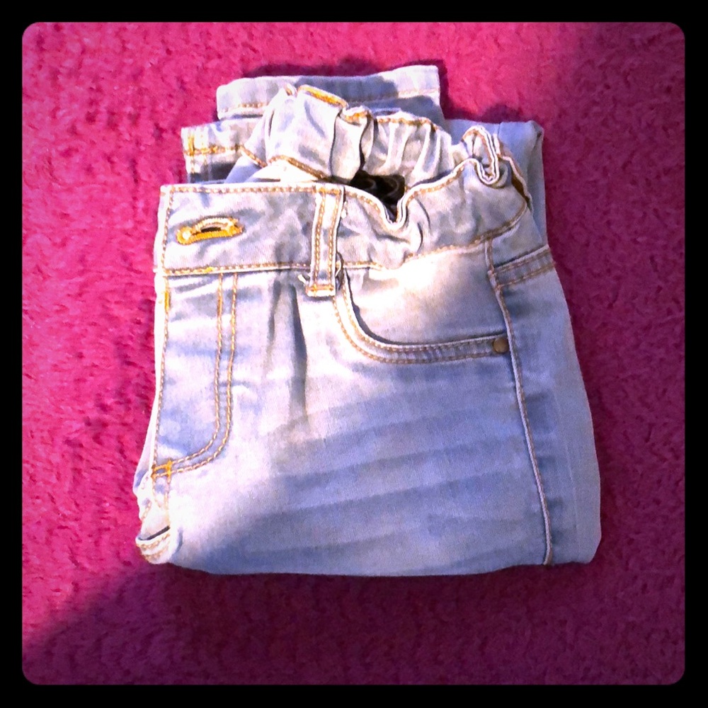 Kids jeggings.